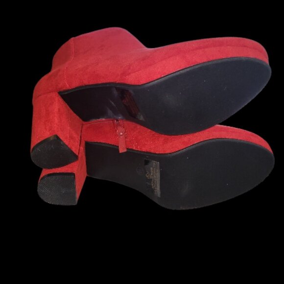 Women's Heel Ankle Boot Illude Casual Zip Up Bootie Suede Red  Round Toe Size 10 - Picture 6 of 9
